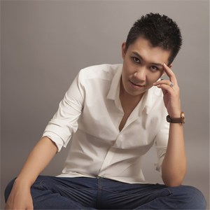 继夫咬住小娇乳h边走边欢视频
